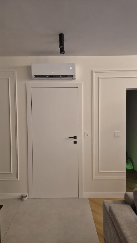 Strona główna 52 klimatyzator w salonie 1